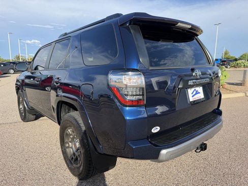 Used 2022 Toyota 4Runner TRD Off-Road Premium AWD/4WD image 4