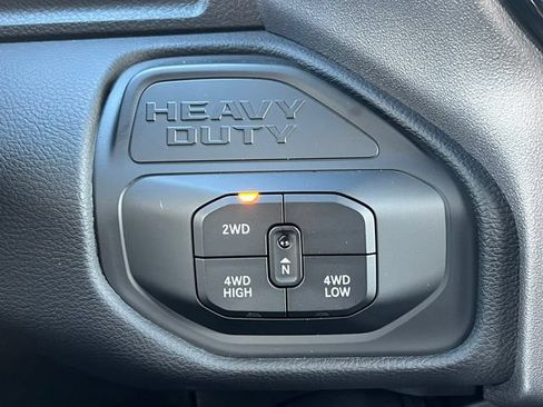 Used 2025 RAM 2500 Laramie AWD/4WD image 41