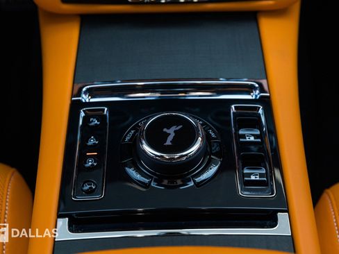 Used 2024 Rolls-Royce Ghost image 29