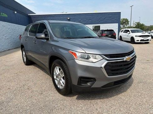 Used 2020 Chevrolet Traverse LS AWD/4WD image 7