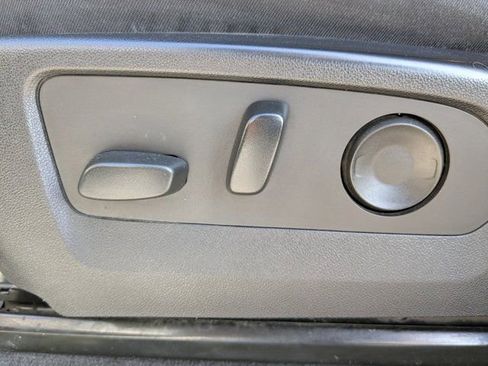 Used 2023 Chevrolet Colorado LT w/ LT Convenience Package II image 20