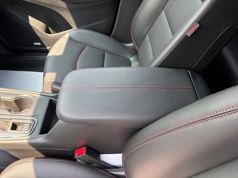 Used 2023 Chevrolet Equinox RS w/ RS Leather Package FWD image 33