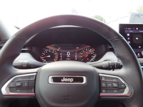 Certified 2022 Jeep Compass Latitude w/ Convenience Group AWD/4WD image 21