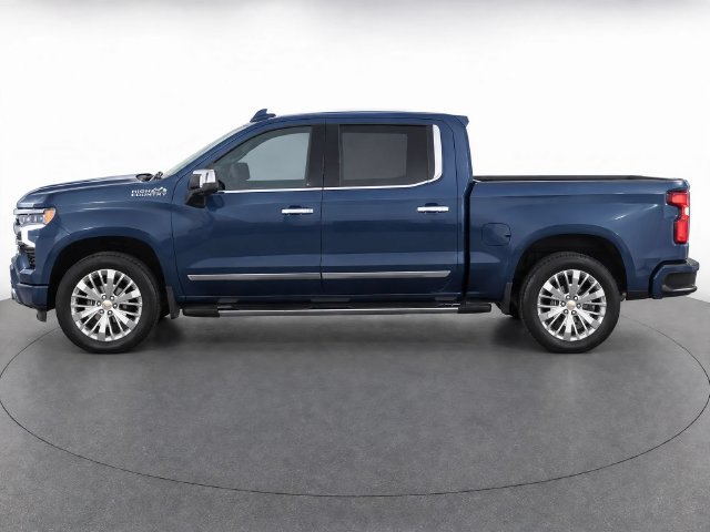 Certified 2022 Chevrolet Silverado 1500 High Country w/ Technology Package AWD/4WD image 8