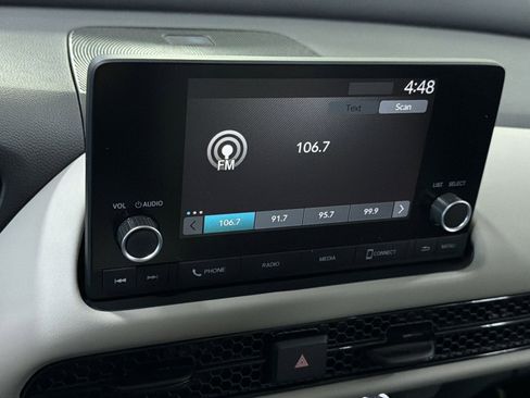 Used 2023 Honda HR-V LX image 21