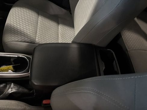 Used 2020 Toyota Tacoma SR5 image 25