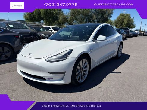 Used 2019 Tesla Model 3 Standard Range Plus image 1