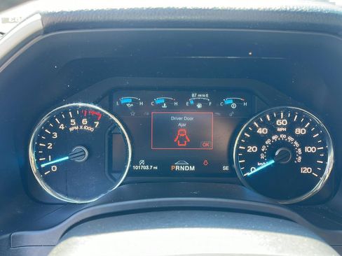 Used 2018 Ford F150 Lariat w/ Equipment Group 502A Luxury RWD image 19