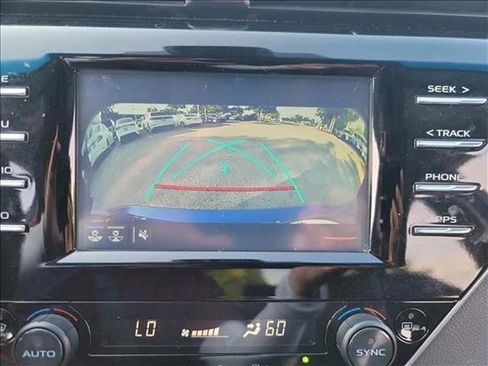 Used 2018 Toyota Camry XSE image 22