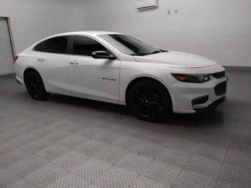 Used 2018 Chevrolet Malibu LT w/ Redline Edition image 13