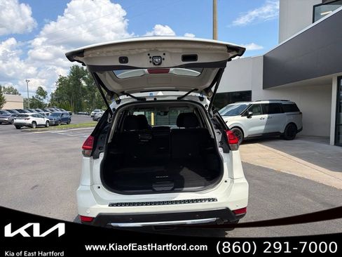 Used 2019 Nissan Rogue SV w/ Premium Package AWD/4WD image 15