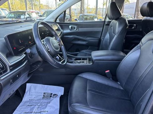 Used 2024 Kia Sorento S FWD image 17