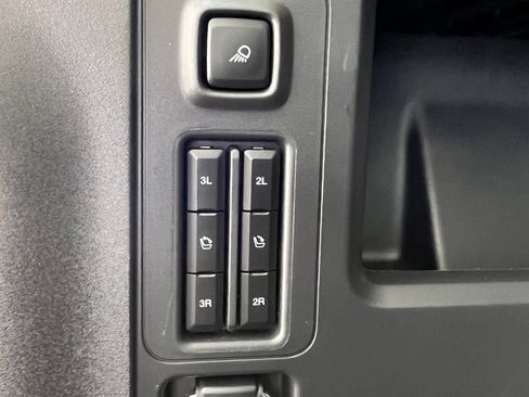 Used 2025 Ford Expedition Max Platinum AWD/4WD image 8