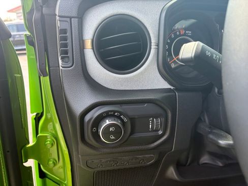 New 2025 Jeep Gladiator Sport image 13