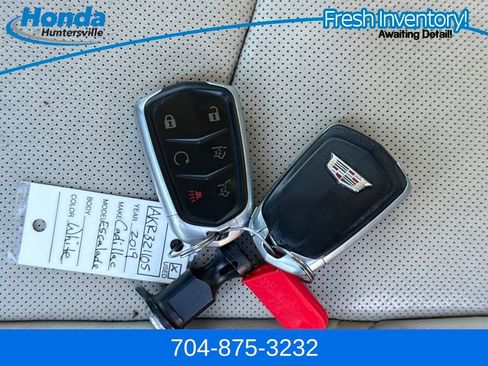 Used 2019 Cadillac Escalade Luxury image 27