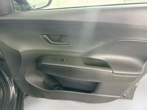Used 2024 Hyundai Kona SEL FWD image 30