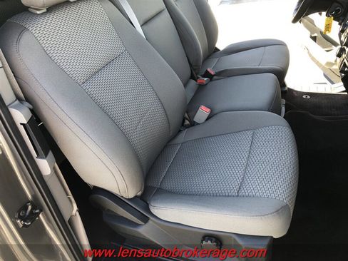 Used 2015 Ford F150 XLT w/ Equipment Group 301A Mid RWD image 21