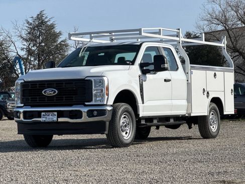 New 2026 Ford F250 XL w/ XL Chrome Package image 8