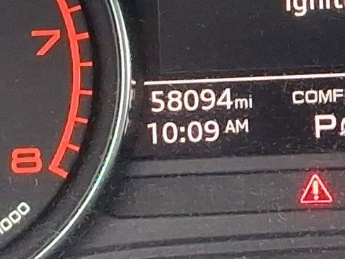 Used 2021 Audi Q5 2.0T Premium w/ Convenience Package image 24