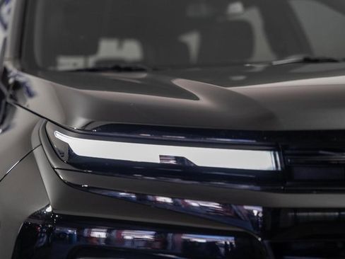 Used 2024 Chevrolet Traverse LS w/ Midnight/Sport Edition image 14