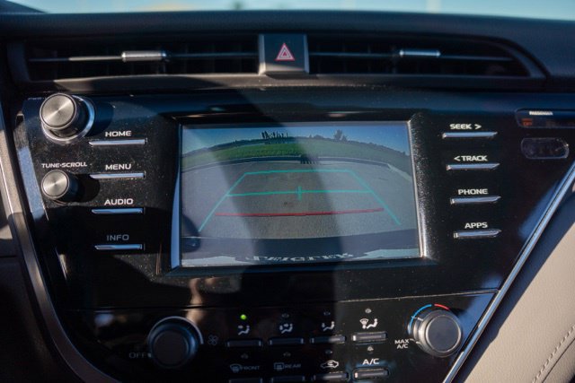 Used 2018 Toyota Camry LE FWD image 20
