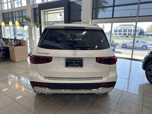 New 2026 Mercedes-Benz GLB 250 image 4
