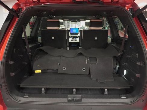 Certified 2023 Toyota Sequoia Capstone image 38