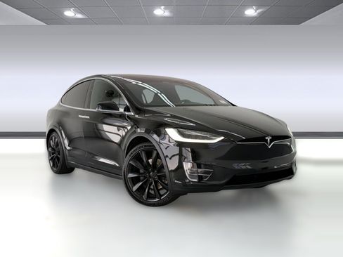 Used 2019 Tesla Model X 75D AWD/4WD image 6