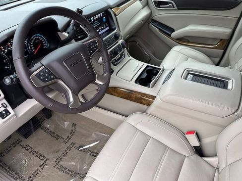 Used 2017 GMC Yukon Denali w/ Open Road Package image 12