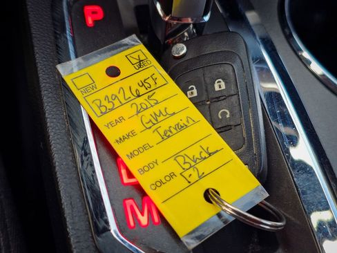 Used 2015 GMC Terrain SLE w/ Convenience Package image 32