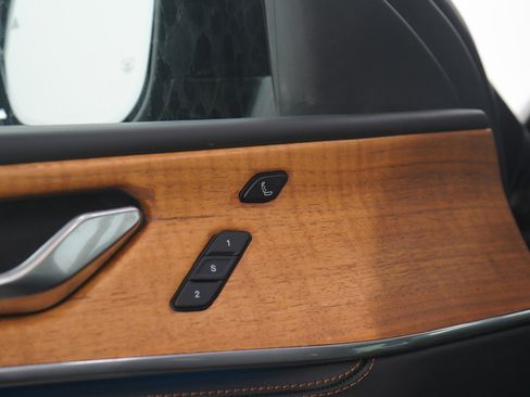 Used 2022 Jeep Grand Cherokee L Summit image 26