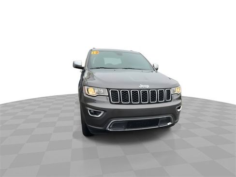 Used 2019 Jeep Grand Cherokee Limited image 3