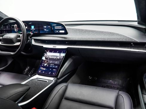 Used 2024 Lucid Air Touring AWD/4WD image 22