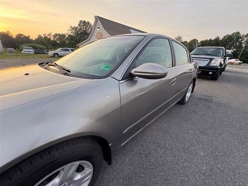 Used 2002 Nissan Altima 2.5 S image 11