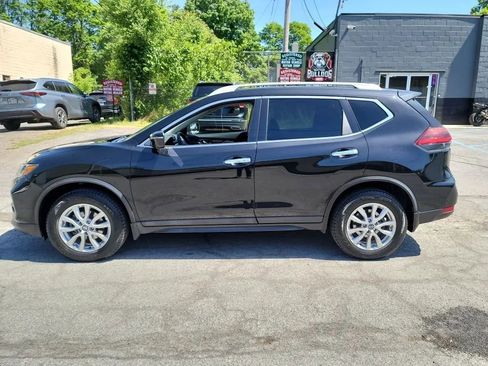 Used 2018 Nissan Rogue SV w/ Sun & Sound Touring Package AWD/4WD image 8