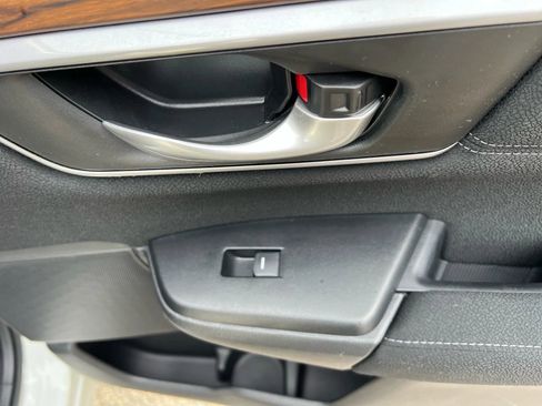 Used 2017 Honda CR-V EX image 26