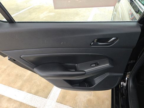Used 2025 Nissan Altima 2.5 S FWD image 14