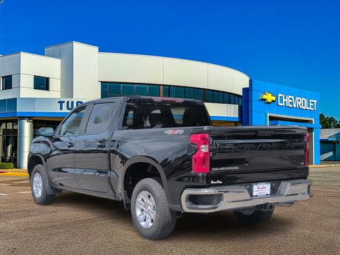 Used 2026 Chevrolet Silverado 1500 LT AWD/4WD image 3