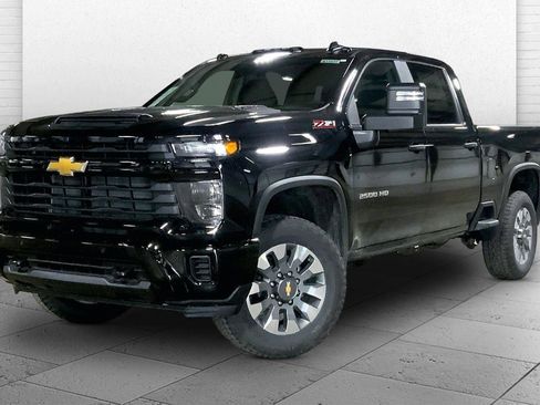 New 2026 Chevrolet Silverado 2500 Custom w/ Custom Value Package AWD/4WD image 2