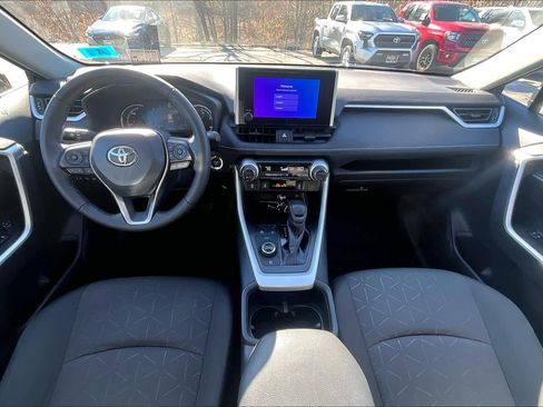 Used 2023 Toyota RAV4 XLE w/ Convenience Package image 15