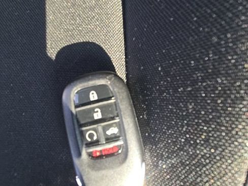 Certified 2025 Honda Civic Sport image 32