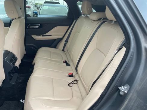 Used 2018 Jaguar F-PACE Premium AWD/4WD image 8