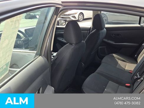 Used 2024 Nissan Sentra SV FWD image 7