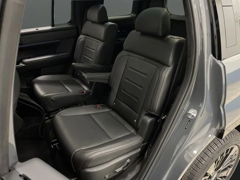 Used 2024 Hyundai Santa Fe Calligraphy image 32