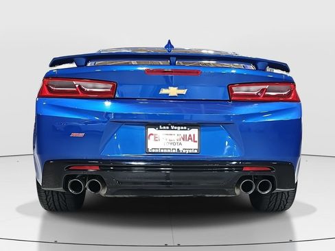 Used 2018 Chevrolet Camaro SS image 6