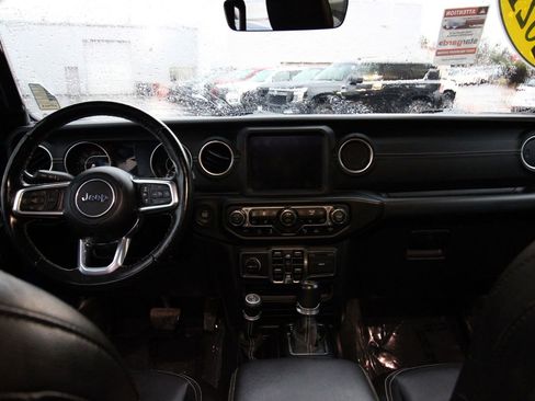 Used 2021 Jeep Wrangler Unlimited Sahara image 16