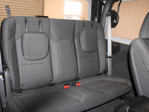 Used 2021 Jeep Wrangler Sport AWD/4WD image 22