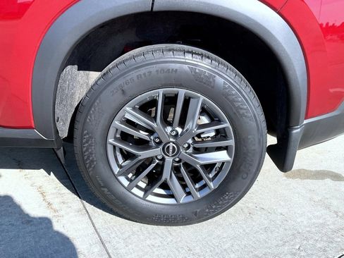 Used 2023 Nissan Rogue S AWD/4WD image 22