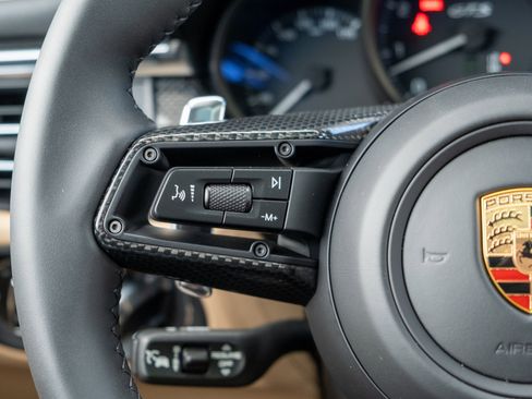 New 2026 Porsche Macan GTS image 29