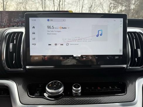 New 2026 Ford Expedition Platinum w/ Stealth Appearance Package image 15